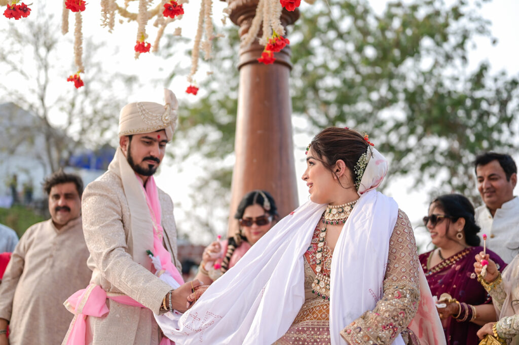 Best Wedding Candid Moments to Capture