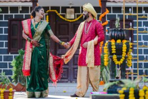 Read more about the article Best Wedding Poses for Bride and Groom You’ll Love