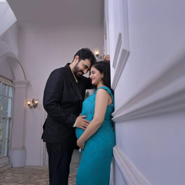 Couple maternity photography in Solapur with baby bump portrait