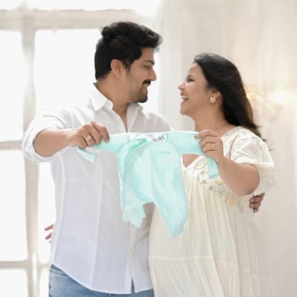 Maternity studio in Solapur by Zingade Brothers with premium indoor setup