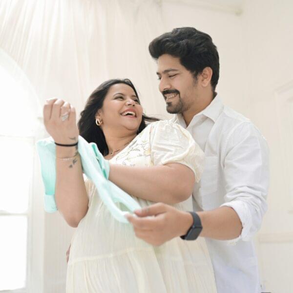 Maternity studio in Solapur by Zingade Brothers with premium indoor setup