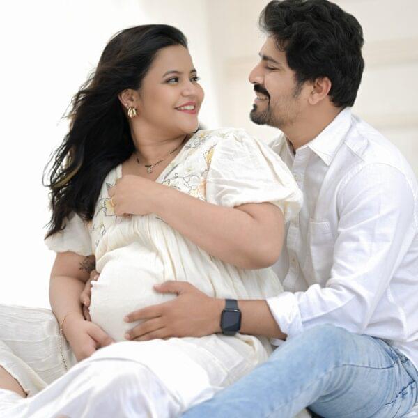 traditional-maternity-photography-solapur-indian-look.webp